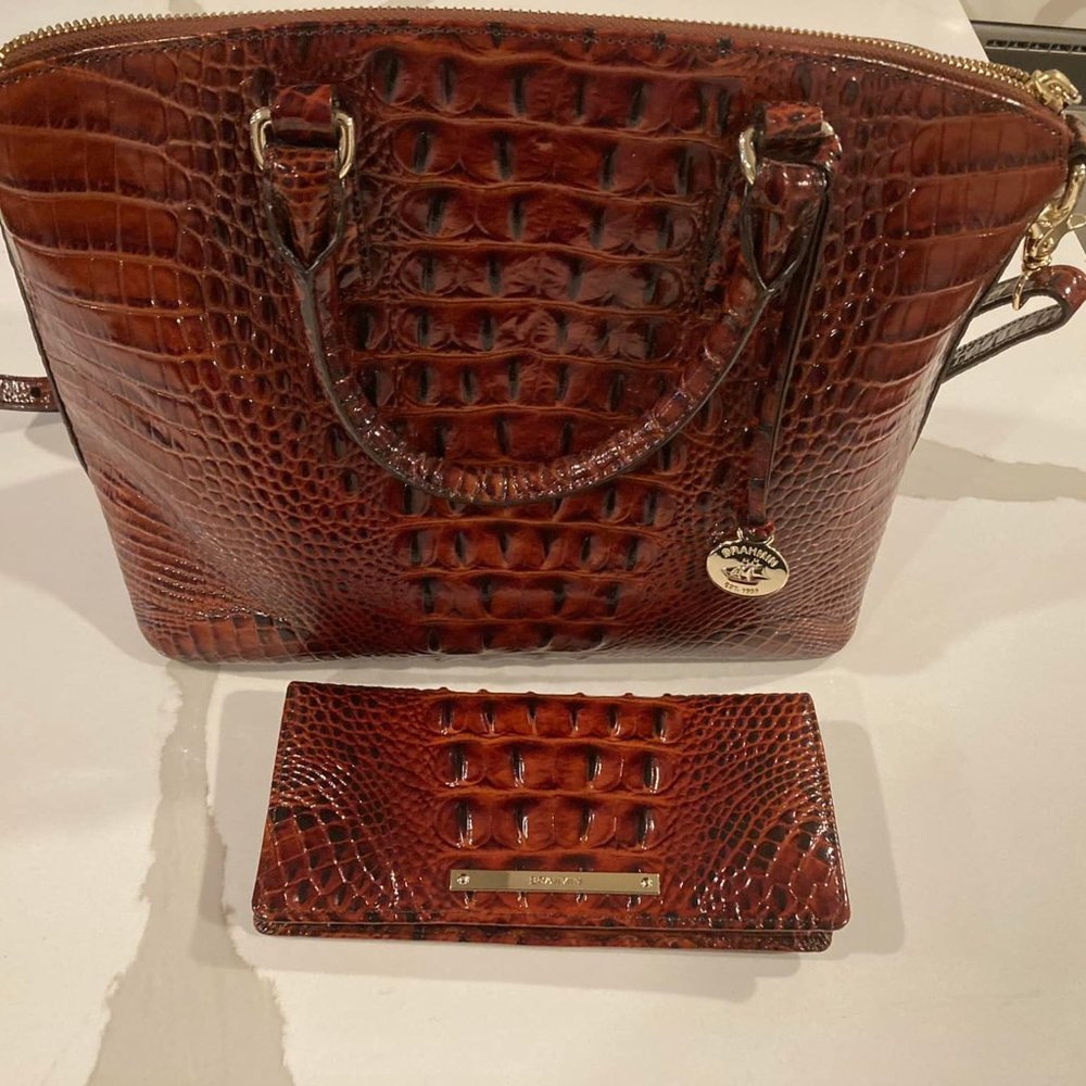 Melbourne Collection Duxbury Leather Crocodile-Embossed Satchel Bag and Wallet